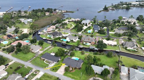 136 Queens Cir, PANAMA CITY, FL, 32405-1946 | Card Image
