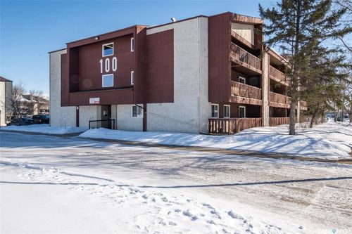 109-1580 Olive Diefenbaker Dr, Prince Albert, SK, S6V7M6 | Card Image