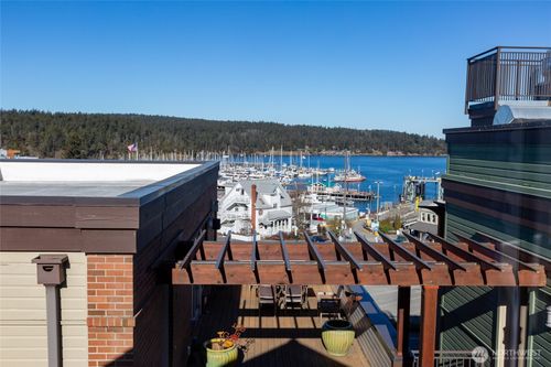 r4-232 A St, Friday Harbor, WA, 98250-9595 | Card Image