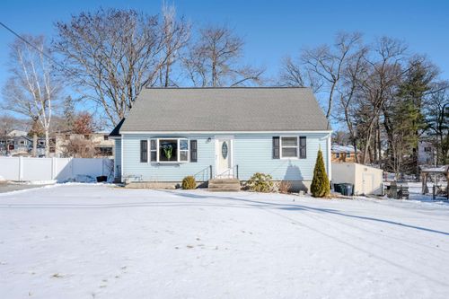 26 Norwich Road, Nashua, NH, 03062 | Card Image