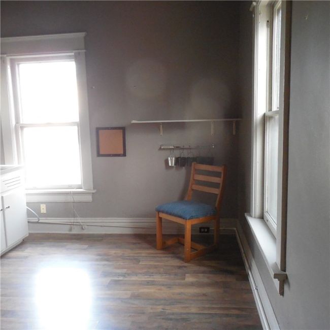 409 E Wallace Ave, House other with 5 bedrooms, 2 bathrooms and 2 parking in New Castle PA | Image 33