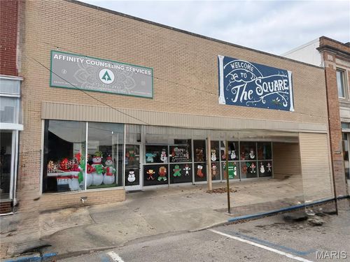 103 S Main St, Kennett, MO, 63857-3039 | Card Image