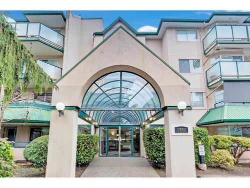 216-2962 Trethewey Street, Abbotsford, BC, V2T4M3 | Card Image