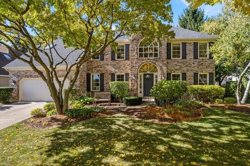 705 S Whispering Hills Dr, Naperville, IL, 60540-6397 | Card Image