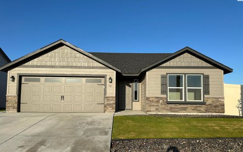 701 Regina Pl., Grandview, WA, 98938 | Card Image