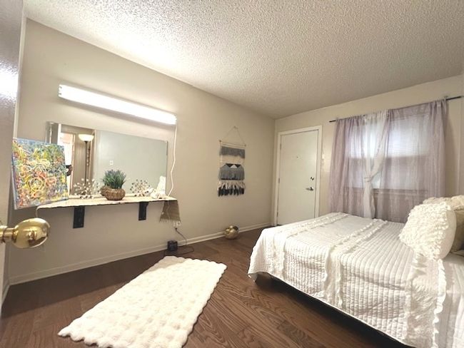 APT-3214 - 9442 Kelvin Ln, Condo with 2 bedrooms, 1 bathrooms and 2 parking in Schiller Park IL | Image 12