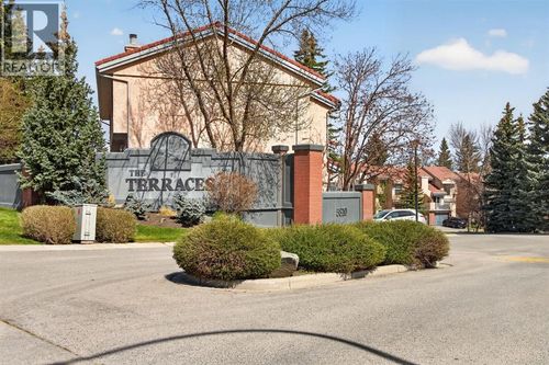 75-5810 Patina Dr Sw, Calgary, AB, T3H2Y6 | Card Image