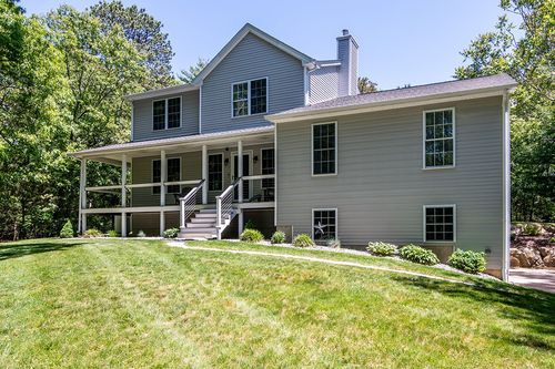 152 Webster Trl, South Kingstown, RI, 02879-7805 | Card Image