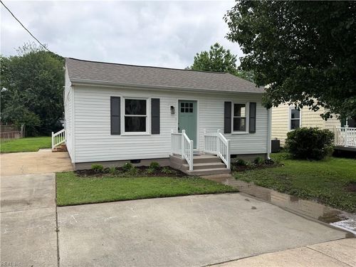 1308 Willow Avenue, Chesapeake, VA, 23325 | Card Image