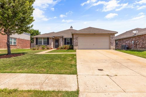 2136 Edgewood Dr, Grand Prairie, TX, 75052-8850 | Card Image