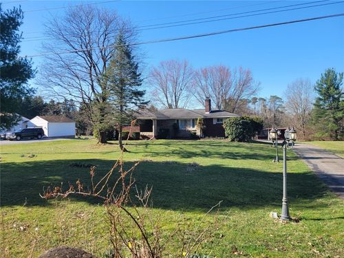 197 Cranberry Rd, Grove City, PA, 16127-4629 | Card Image