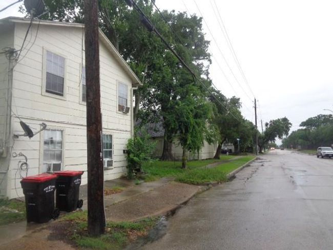 3230 Ohio St, Home with 3 bedrooms, 2 bathrooms and null parking in Baytown TX | Image 9