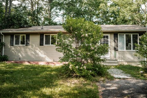 439 Falmouth Rd, Windham, ME, 04062-5023 | Card Image