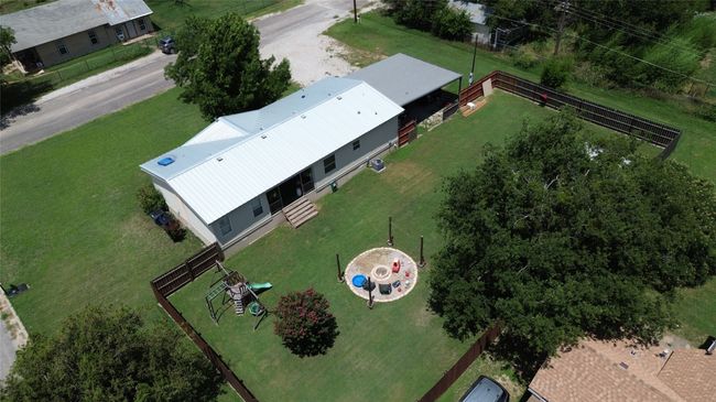 510 W 11 Th St, House other with 3 bedrooms, 2 bathrooms and null parking in Cisco TX | Image 25