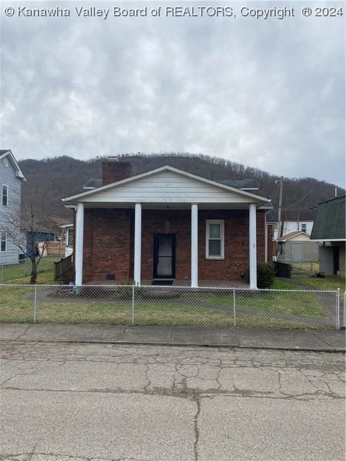 510 S Railway Street, Cedar Grove, WV, 25039 | Card Image