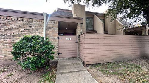 apt-1060-3045 Park Ln, Dallas, TX, 75220-6521 | Card Image