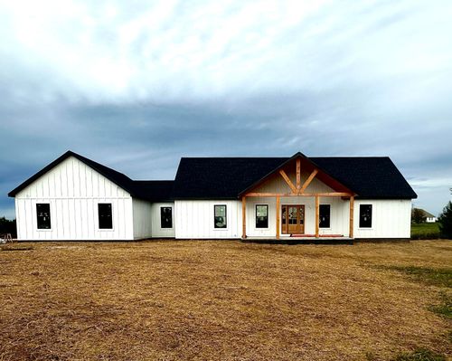 1577 Hunter Dr, Lancaster, KY, 40444-7905 | Card Image