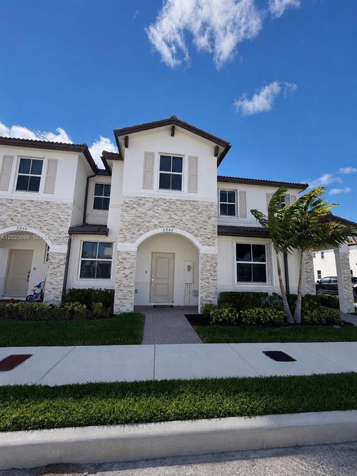 2840 Se 26th Ter, Homestead, FL, 33035 | Card Image