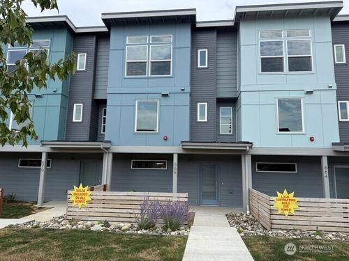 668 W Kline Rd, Bellingham, WA, 98226-4606 | Card Image