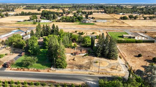 9537 Alta Mesa Rd, Wilton, CA, 95693-9647 | Card Image