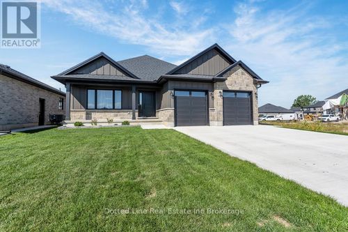 18 Walnut Dr, Tillsonburg, ON, N4G5S2 | Card Image