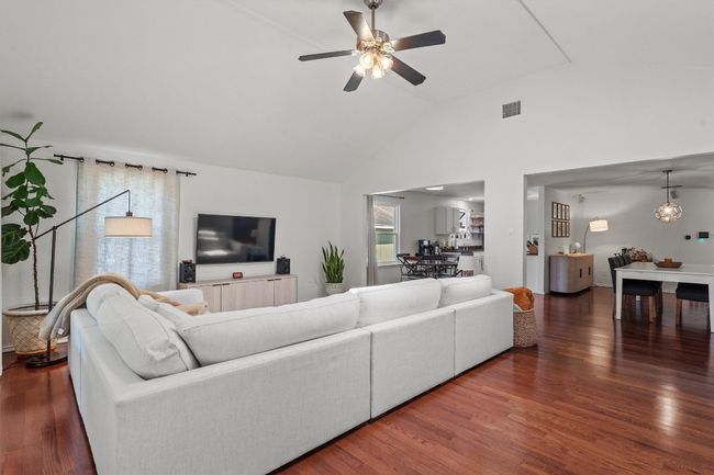 8804 Peppergrass Cv, House other with 3 bedrooms, 2 bathrooms and 4 parking in Austin TX | Image 16