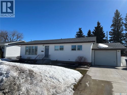4 King Cres, Humboldt, SK, S0K2A0 | Card Image