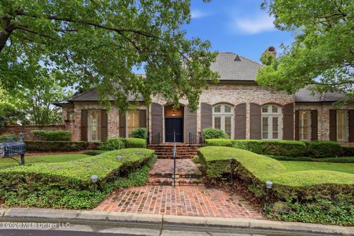 6 Pecan Hollow Dr, Jackson, MS, 39211-6494 | Card Image