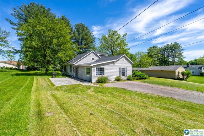 7112 Howell Ter, House other with 4 bedrooms, 2 bathrooms and null parking in Stroudsburg PA | Image 27