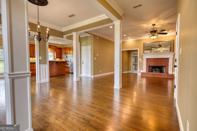 1030 Sweetbriar Trace, House other with 5 bedrooms, 3 bathrooms and null parking in Madison GA | Image 13