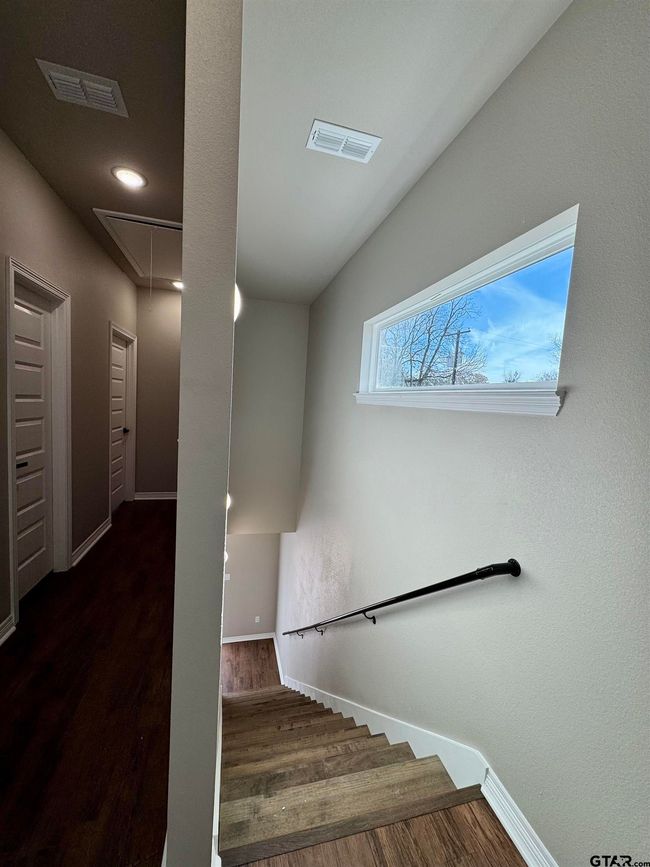 UNIT-201 - 1523 N Owens Ave, House other with 3 bedrooms, 3 bathrooms and null parking in Tyler TX | Image 17