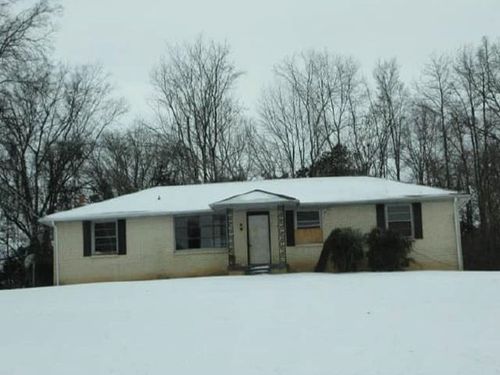 1870 Powell Rd, Clarksville, TN, 37043-2702 | Card Image