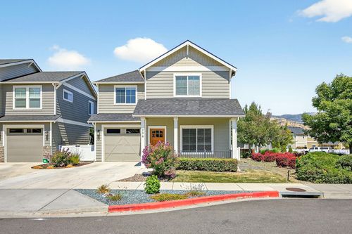 208 Wintersage Cir, Talent, OR, 97540-9515 | Card Image