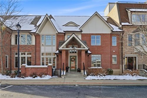 69-168 Vine St, Westlake, OH, 44145-8126 | Card Image