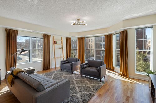 apt-201-1805 3rd Ave S, Minneapolis, MN, 55404-2493 | Card Image