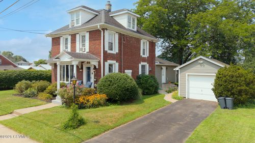 217 W 9th St, Bloomsburg, PA, 17815-2505 | Card Image