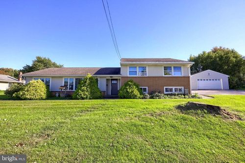 540 Westfield Dr, NEW HOLLAND, PA, 17557-1135 | Card Image
