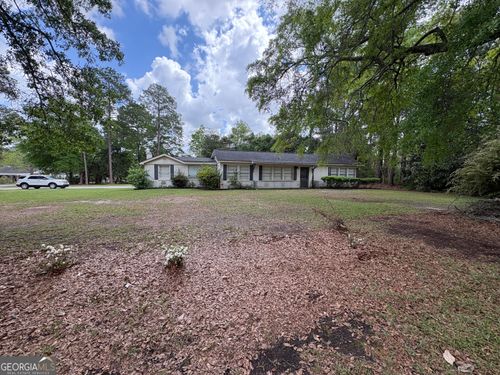 811 9th Ave, Eastman, GA, 31023-5919 | Card Image