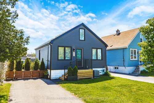 2016 Barton St E, Hamilton, ON, L8H2Y8 | Card Image