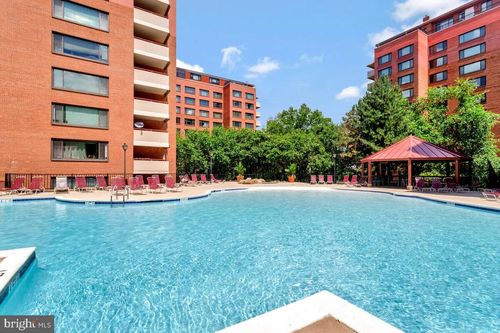 230-1121 Arlington Blvd, ARLINGTON, VA, 22209-3242 | Card Image
