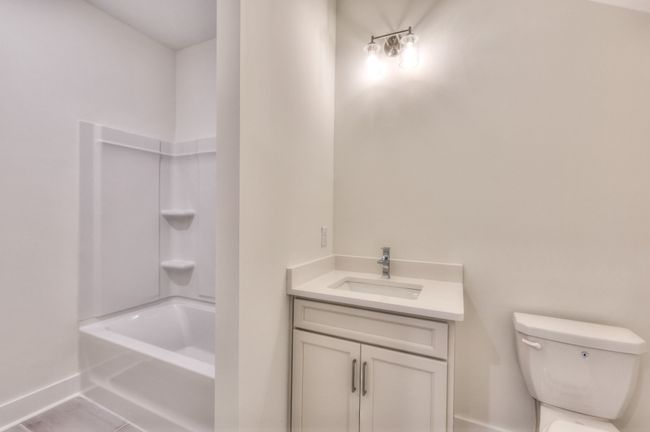 Bathroom 3 on second floor. | Image 26
