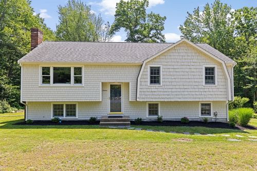 16 Old Oaken Bucket Rd, Norwell, MA, 02061-1331 | Card Image