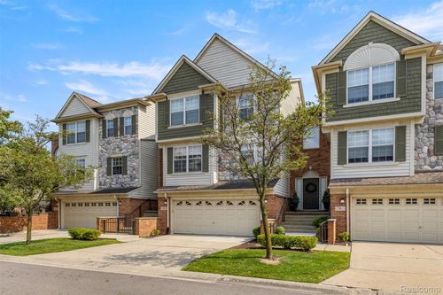 6 Bradford Ct, Dearborn, MI, 48126-4169 | Card Image