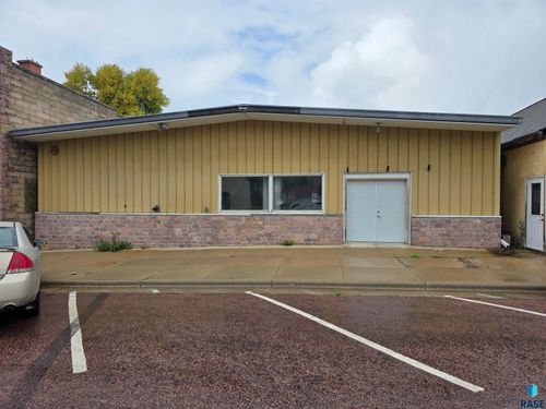 104 W Wall St Street, Jasper, MN, 56144 | Card Image