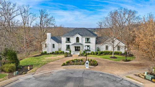 218 Ridgefield, Bentonville, AR, 72712-4096 | Card Image