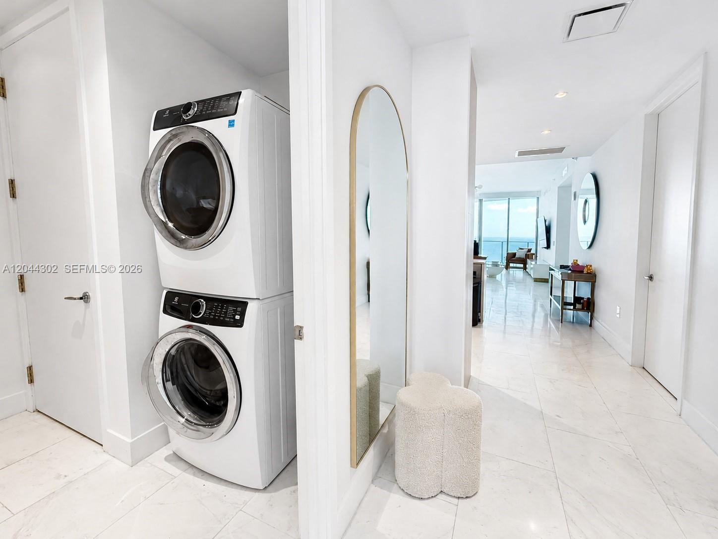 Residential Lease in Sunny Isles Beach 5