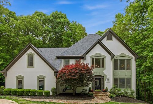 2175 River Cliff Dr, Roswell, GA, 30076-3905 | Card Image