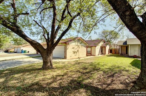 1346 Bayou Dr, San Antonio, TX, 78245-1533 | Card Image