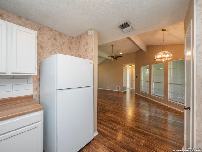 7903 Forest Cabin, House other with 2 bedrooms, 1 bathrooms and null parking in Live Oak TX | Image 9