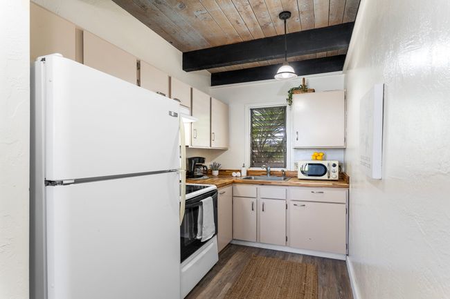 Efficient and Functional | Image 12